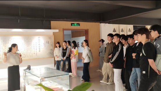 紧扣奋进“十五五”科技谱新篇活动主题
