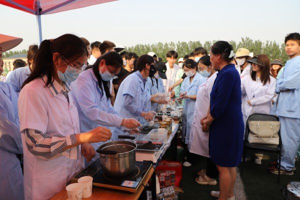 发挥了高校服务地方的巨大作用